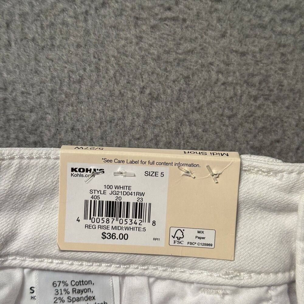 SO Womens 5 Low Rise Midi Shorts White Cuffed Stretch Denim Casual Summer NWT - Picture 4 of 11